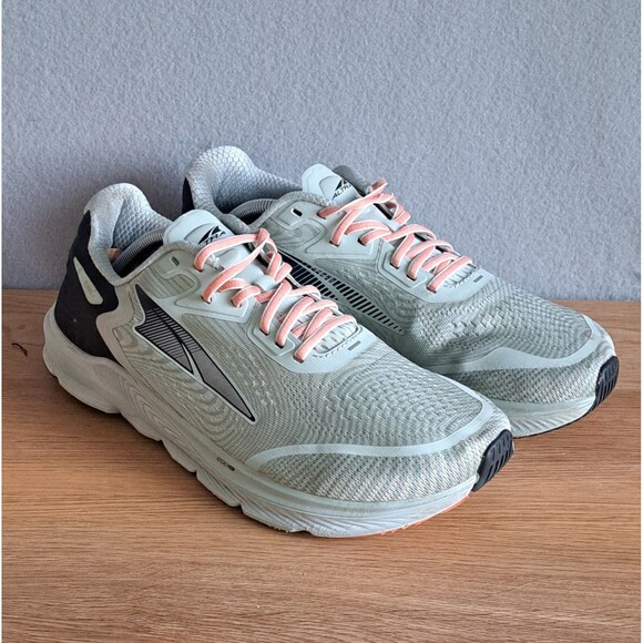 Altra Torin 5 Women’s 9.5 Running Shoes Gray Coral Road Athletic Sneakers Drop - Picture 1 of 12